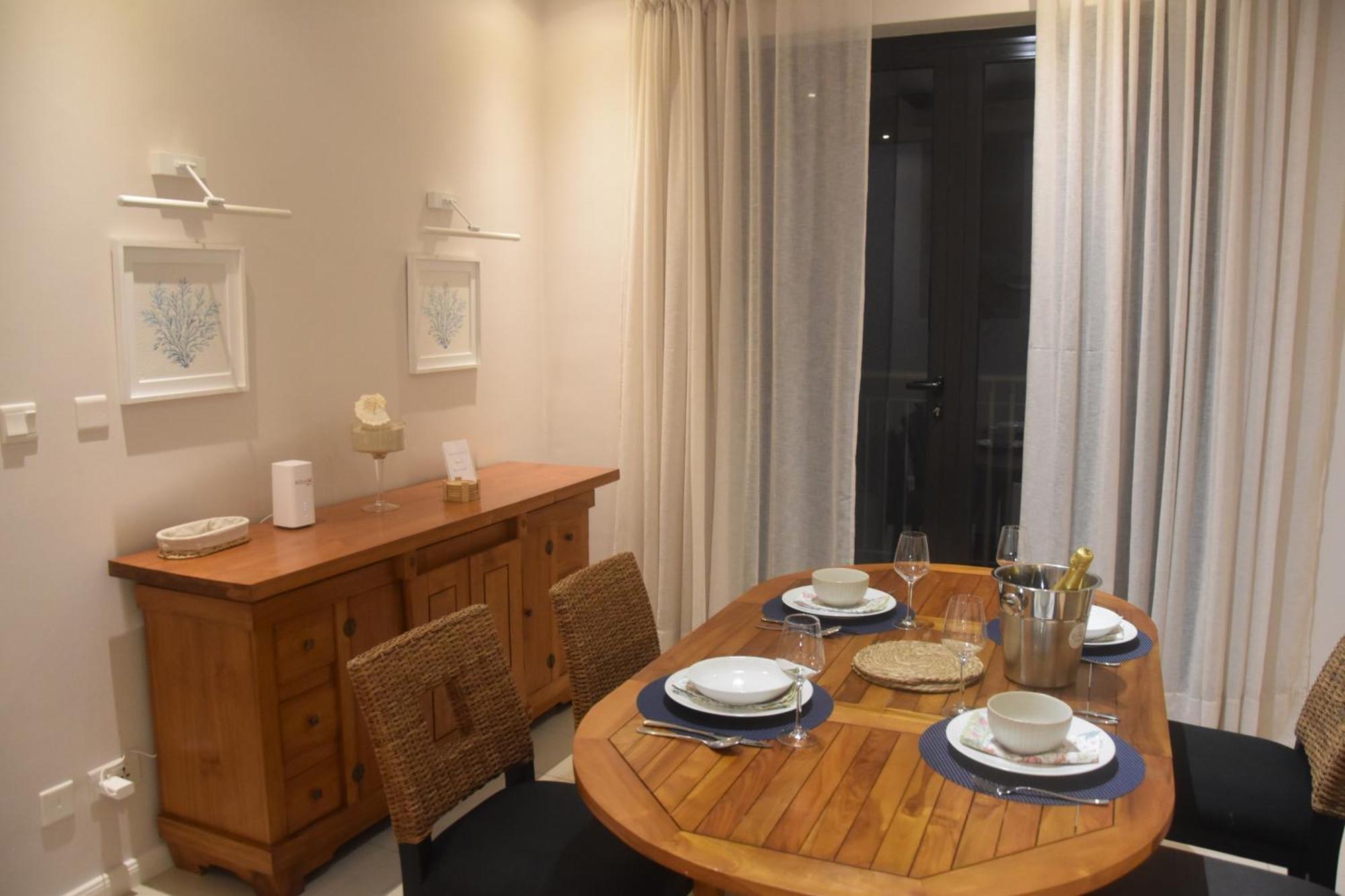 Blue Waves Beachfront Penthouse Flic-en-Flacq المظهر الخارجي الصورة